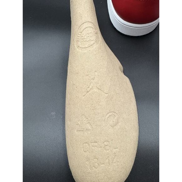 Size 13 - Jordan 1 Mid Chicago Black Toe 2020 554724-069 - Picture 13 of 16